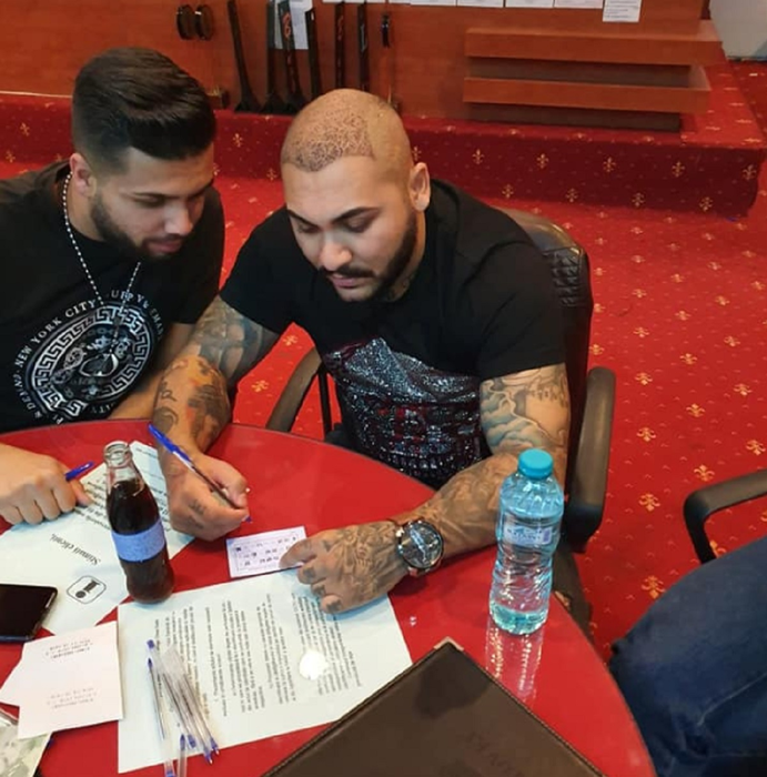 O să râzi cu lacrimi! Cum arată Dani Mocanu după ce și-a făcut implant de păr