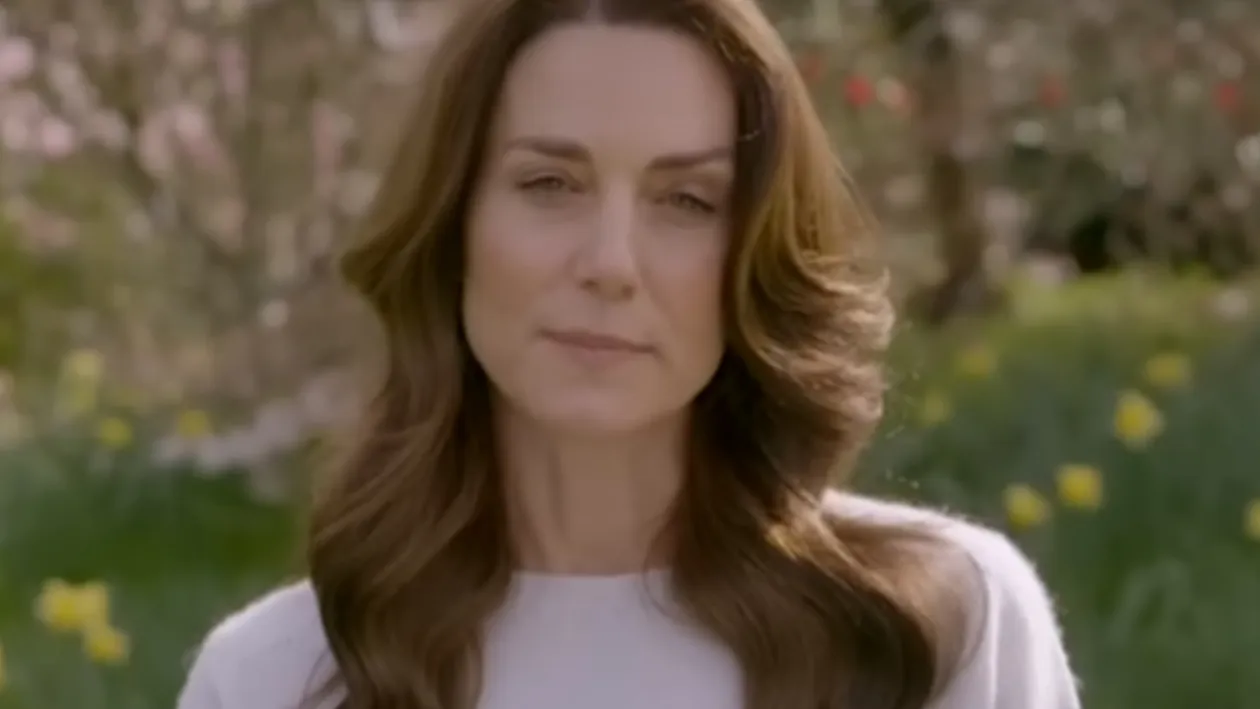 Imaginile şocante cu Kate Middleton, care i-au bulversat pe fabricanţii de teorii ale conspiraţiei: Este o sosie, nu are cum să fie ea