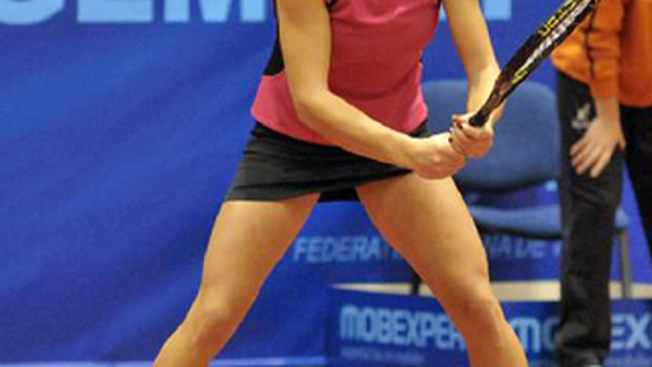 Umilinta! Monica Niculescu a dat de pamant cu Safarova!