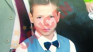 Strang bani pentru Sebastian