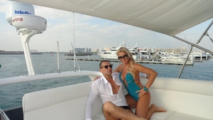 Arestat, la un moment dat, într-un dosar de corupţie, Cristinel Bostan s-a retras din politică şi… Primarul Playboy & fosta primă doamnă a comunei au speriat Mediterana cu fentele lor!