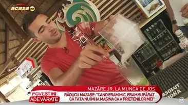 In timp ce tatăl său se distrează de zor pe litoral, Răducu Mazăre a trecut la munca de jos! Tânărul munceste ca ospătar