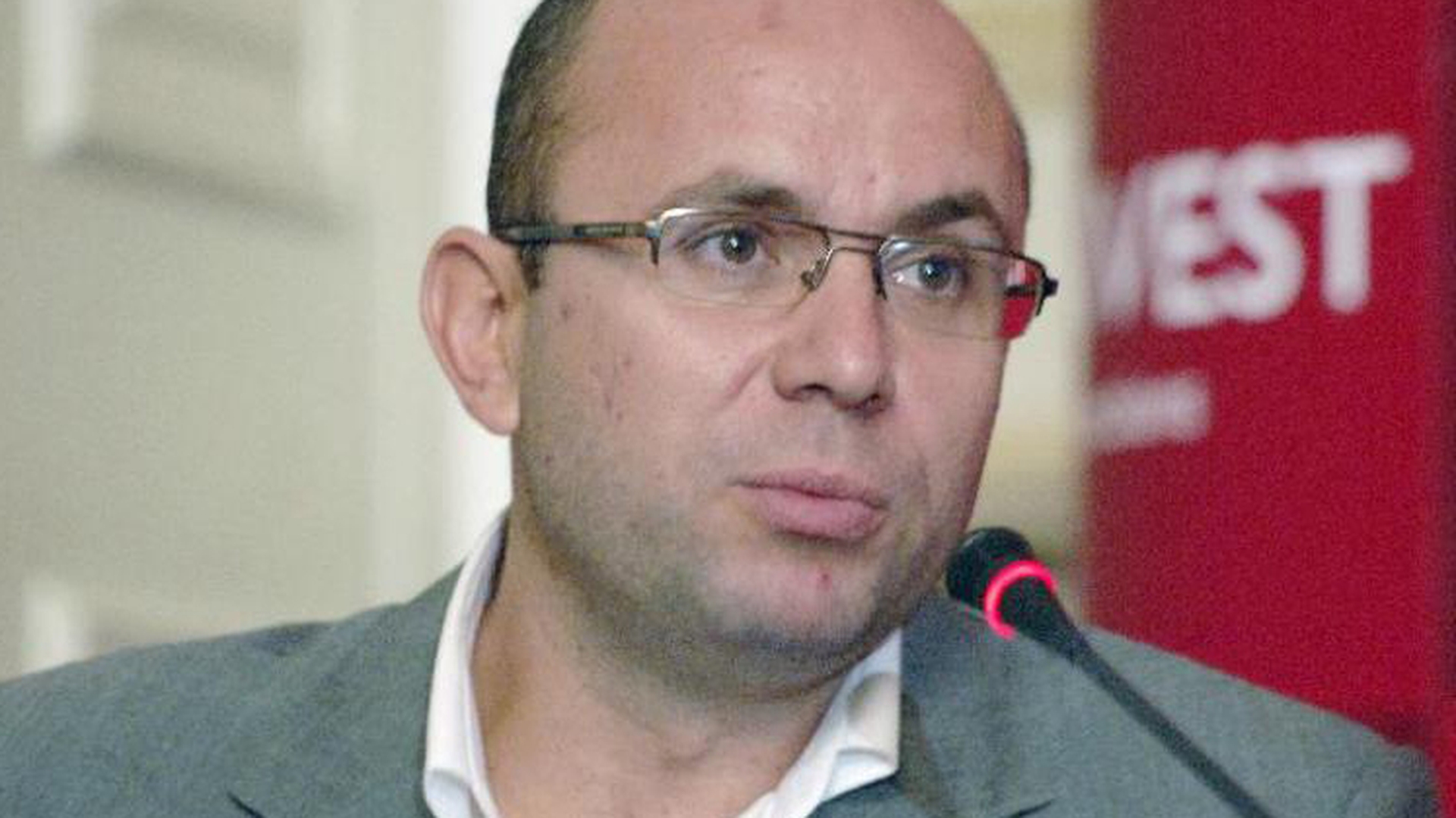 GUŞĂ îi trage la răspundere pe tehnocraţi pentru atitudinea nonşalantă faţă de politica externă