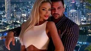Alex Bodi s-a distrat cu o blondă celebră în Las Vegas, după despărțirea de Bianca Drăgușanu. Imaginile sunt publice