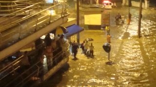 Cel putin 31 de morti la Rio de Janeiro, din cauza ploilor torentiale