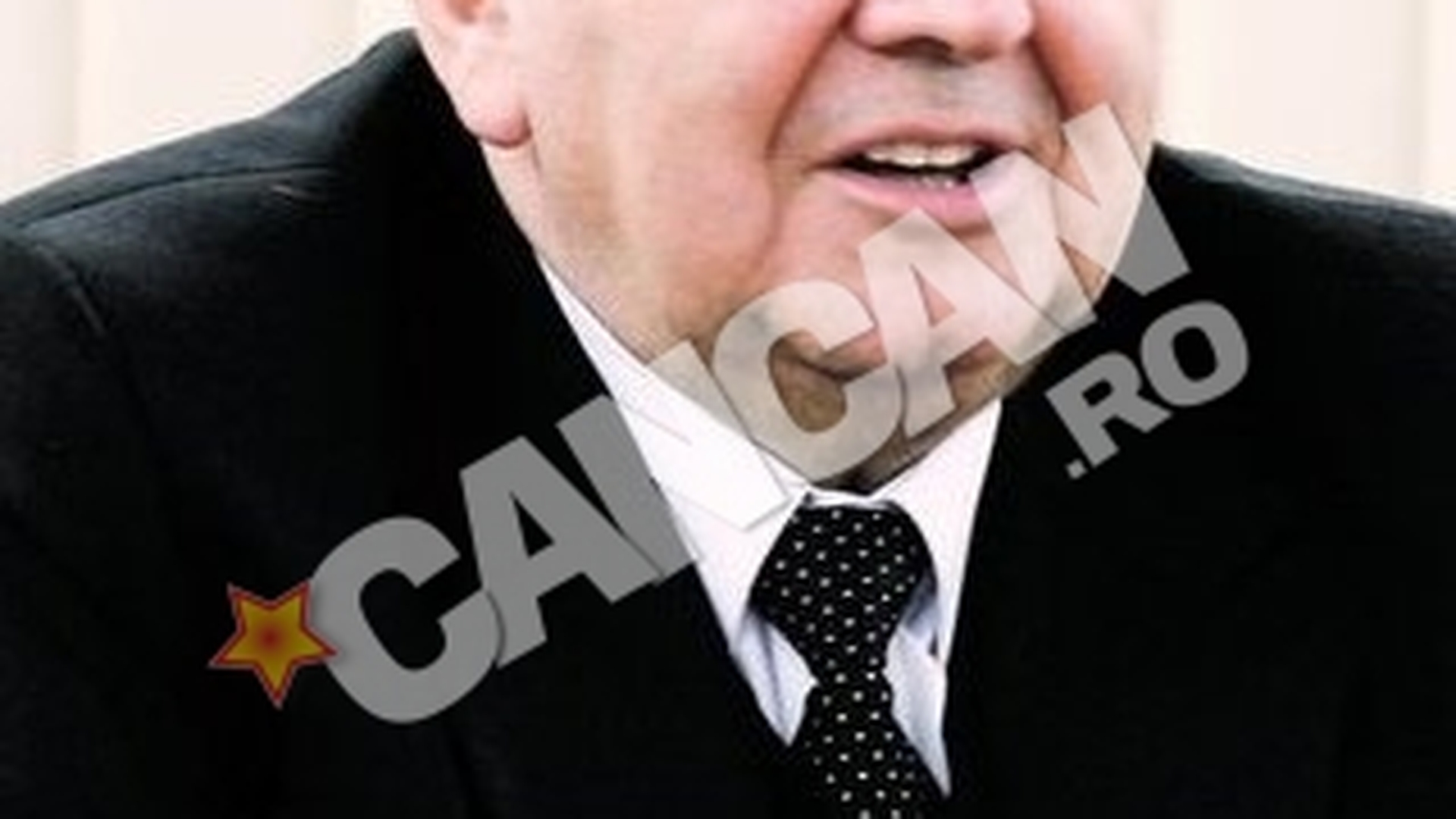Magnatul sibian ii da indicatii in timpul vizitei saptamanale la Aiud. Carabulea invarte bani din puscarie prin intermediul sotiei