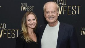 E vestea momentului! Celebrul actor va deveni tată pentru a opta oară, la 70 de ani