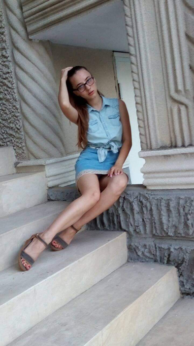 Telespectatorii au rămas perplecși când au văzut-o! Prezentatoare celebră, de nerecunoscut în propria emisiune