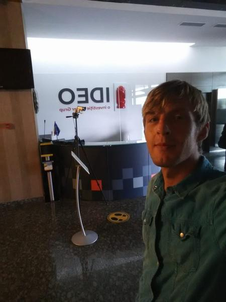 Vlad Pleșoianu, cel mai cunoscut DJ din Iași, și iubita lui sunt acuzați de trafic de droguri