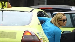 Cât a lăsat bacșiș Andreea Esca unui taximetrist, pentru o cursă de 6 lei, în Mamaia. "Nu mi-a venit să cred!"