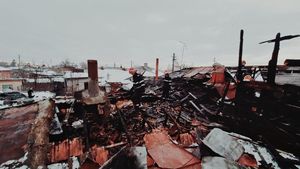 Două case din Giurgiu au fost făcute scrum în urma unui incendiu: ”Ardeau ca torțele!”