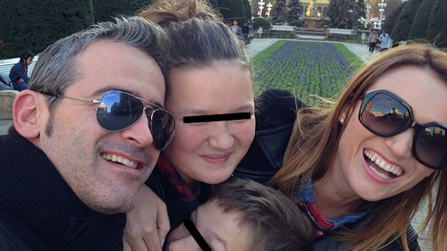 Sarbatori fericite, in familie! Carmen Negoita il aduce pe noul iubit la masa de Craciun alaturi de copiii ei