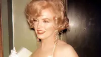 Rochia pe care MARILYN MONROE a purtat-o când i-a cântat lasciv preşedintelui KENNEDY, vândută cu aproape 5 milioane de dolari!