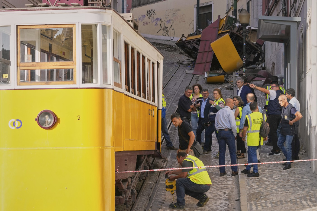 Faimosul funicular din Lisabona a deraiat/ sursă foto: Profimedia