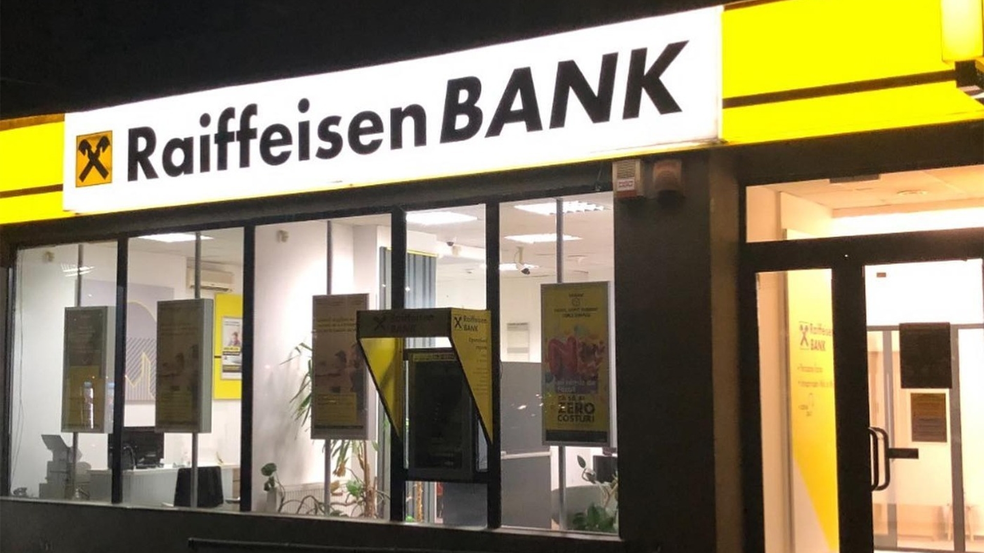 Veste crâncenă pentru clienții Raiffeisen Bank din România: „Te informăm că de la 1 ianuarie 2024 va fi dezactivată”