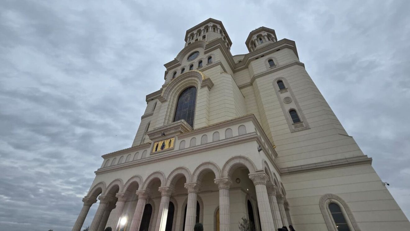 LIVE TEXT | Se sfințește Catedrala Mântuirii Neamului de către Patriarhul Ecumenic Bartolomeu I al Constantinopolului și Patriarhul Daniel al Bisericii Ortodoxe Române