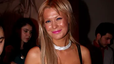 Ispitita de dulciuri si de carne, Simona Sensual nu a putut sa tina post!  A dat spanacul pe shaorma!