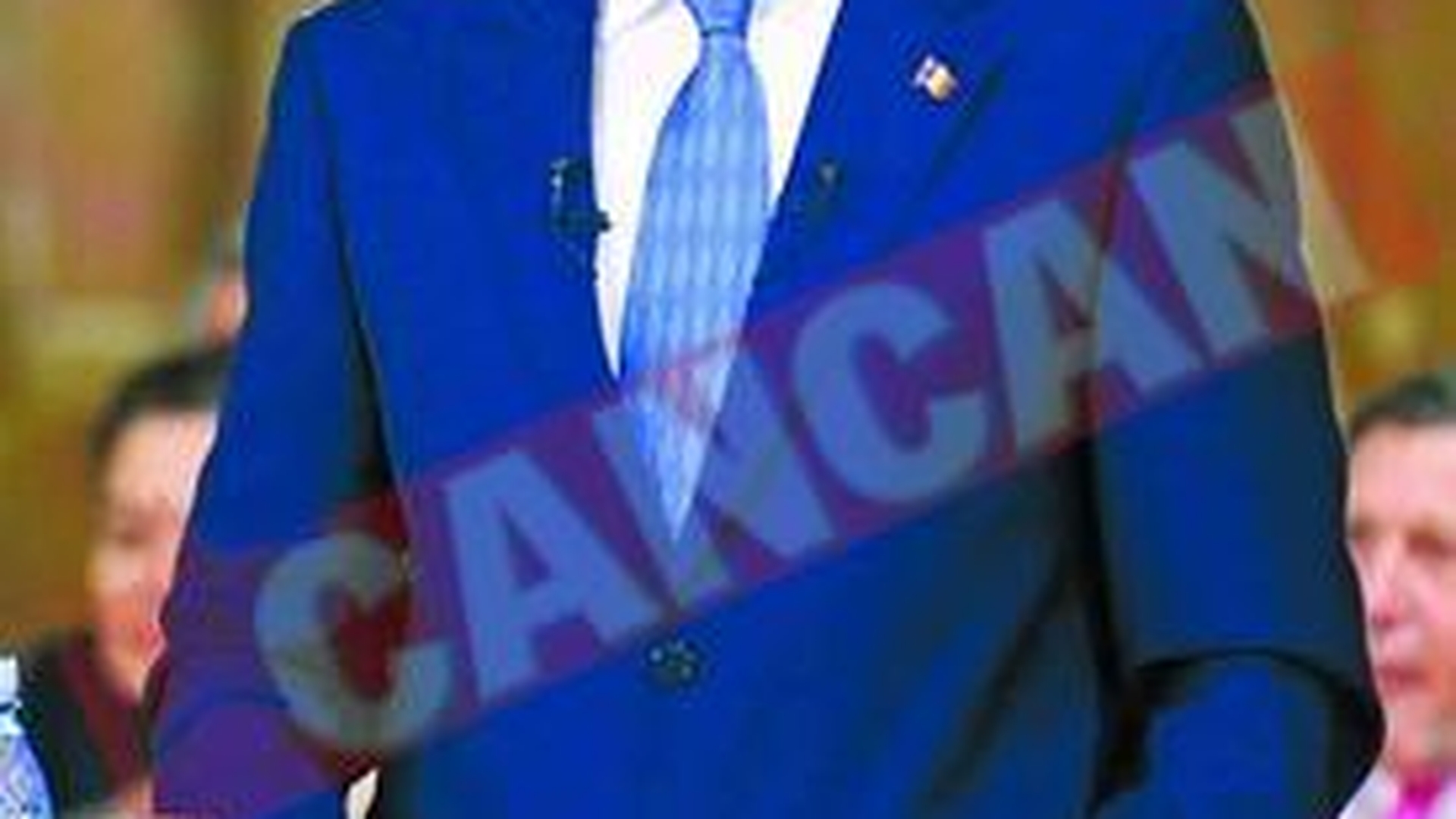 Geoana si Basescu, umar la umar