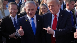 Donald Trump, supărat pentru că președintele Israelului nu l-a grațiat pe Netanyahu. „E slab și patetic. Bibi nu are timp de prostii”