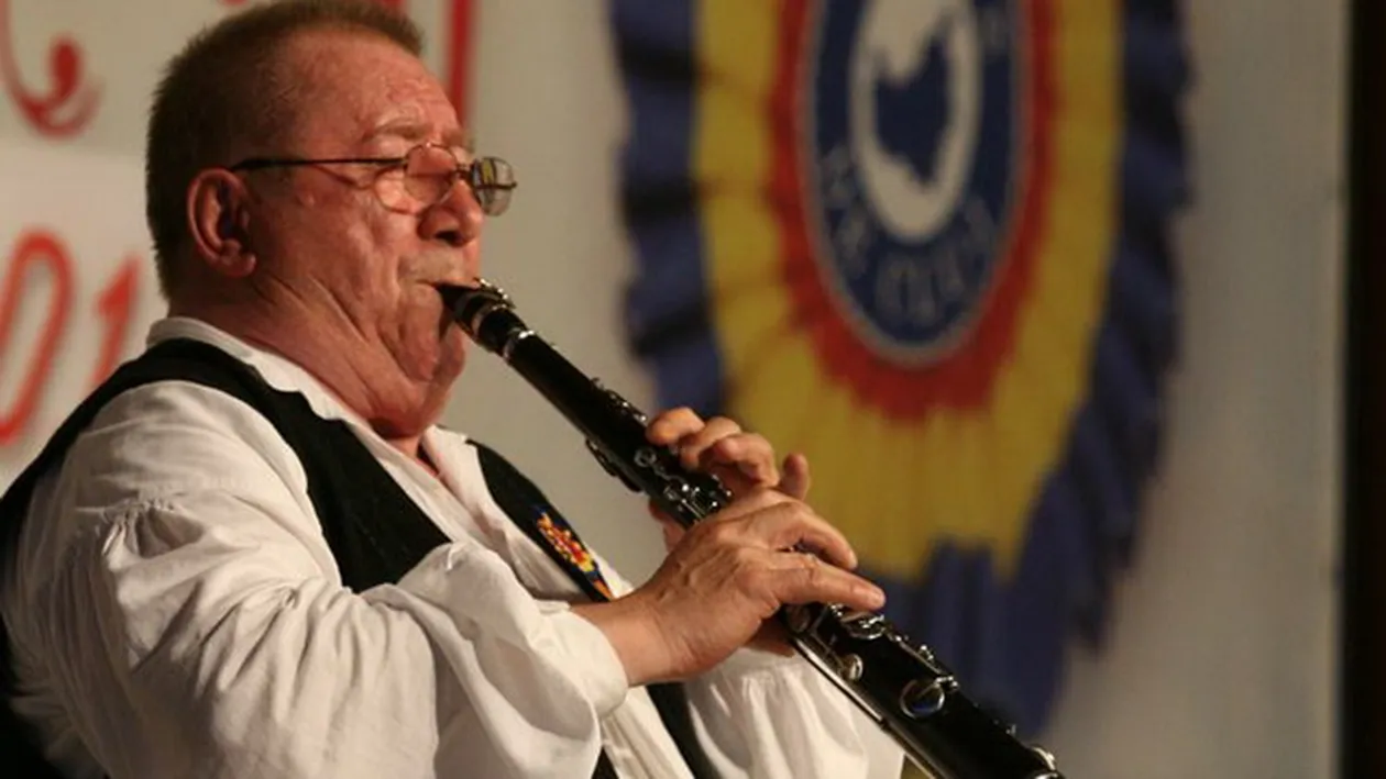 Dumitru Farcas si-a recuperat taragotul: Cred ca si hotul a vazut cat sufar si a zis ca si asa nu are el ce face el