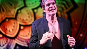 Coșmar pentru Tudor Chirilă în fiecare noapte! Juratul de la Pro TV s-a săturat. „Mai un șpriț, mai o gagică, poate iese ceva”