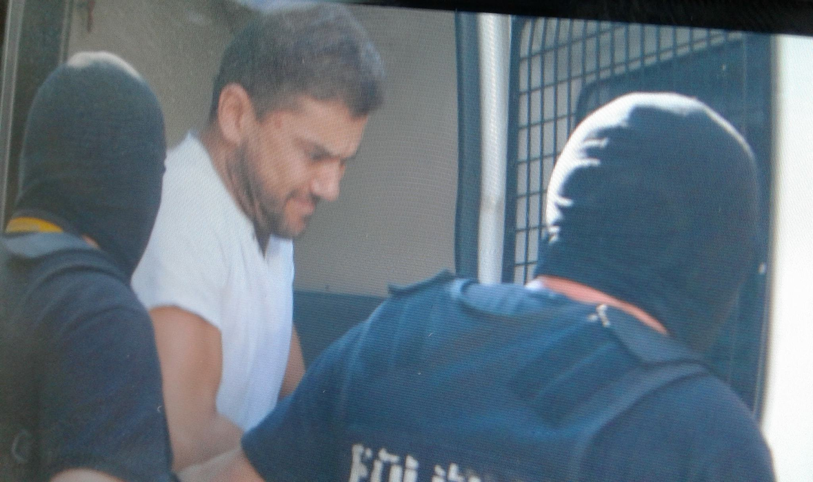 Cristian Boureanu, dus de mascaţi la o clinică de stomatologie. Cum arată fostul deputat