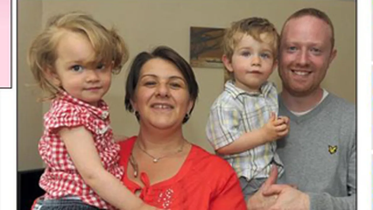 Un baietel care s-a nascut fara jumatate de creier a reusit sa mearga datorita jucariei preferate