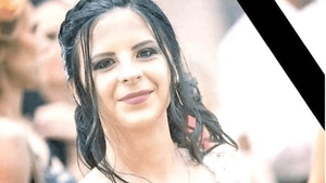 Soartă cumplită pentru Adelina, o tânără din Vaslui. A murit din cauza unei boli grave, lăsându-și iubitul sfâșiat de durere: „S-au iubit până în ultima secundă”