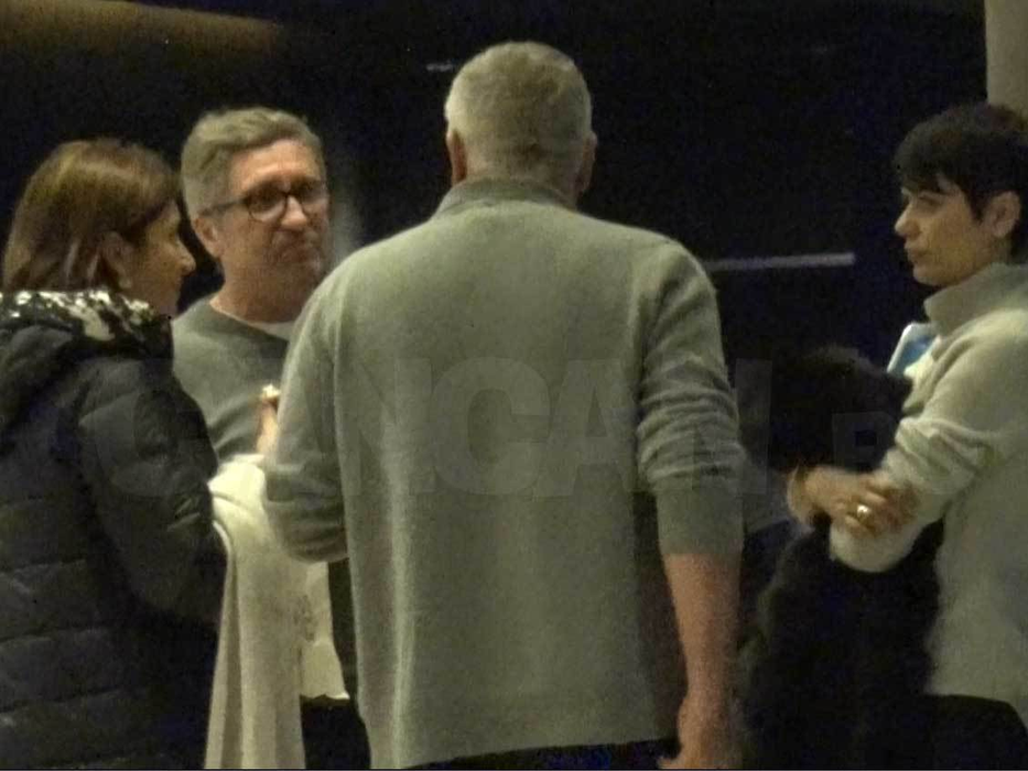 Fostul şef al Finanţelor se descurcă binişor la 58 de ani. Ministrul Donjuan şi-a scos la film noua ”achiziţie”!