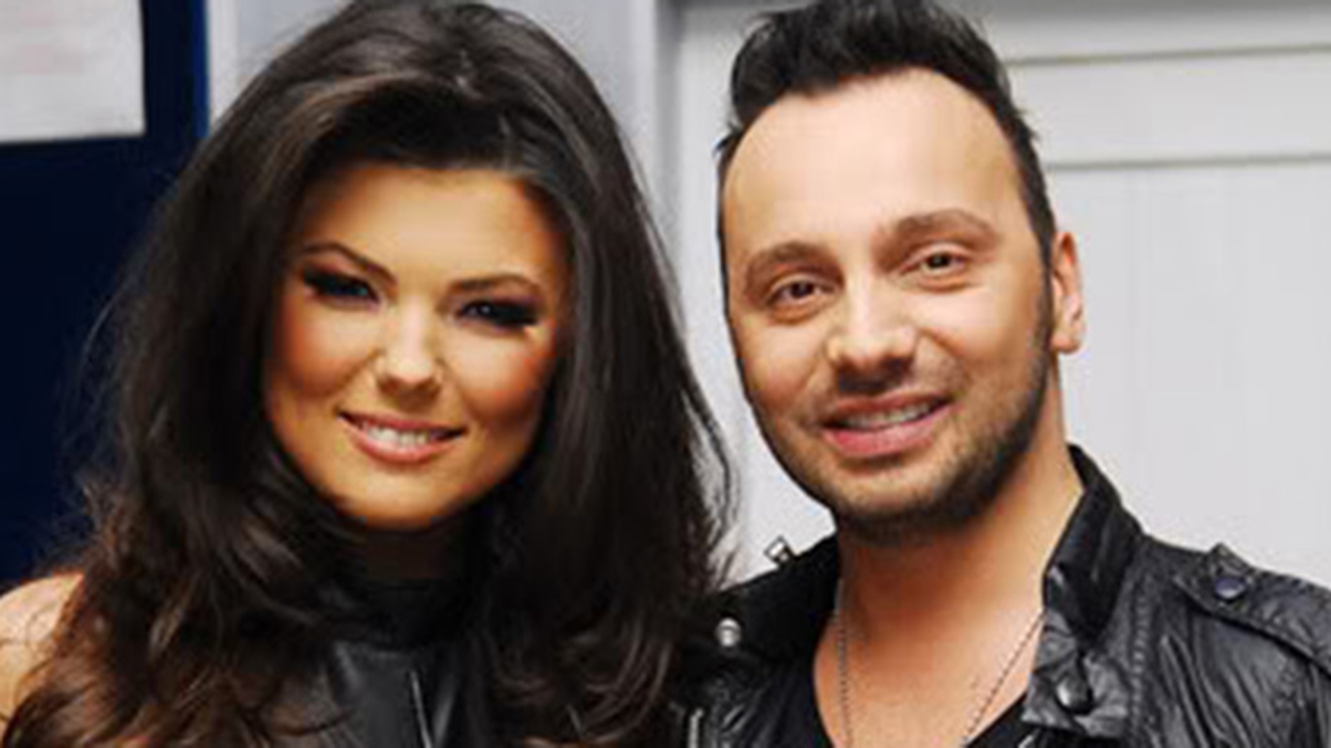 Ghinion sau un semn care prevesteste succesul? Paula Seling a spart trofeul Eurovision