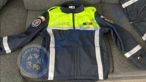 Sindicaliștii din poliție sunt revoltați de uniformele pe care le-au primit. Cum arată echipamentul „Bazar Europa” de 5000 de lei