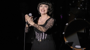 Tragedie în lumea muzicii! Mireille Mathieu are cancer