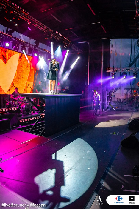 Andra Măruță, scene uluitoare în timpul concertului din Focșani! Ce i-au făcut cei din primul rând