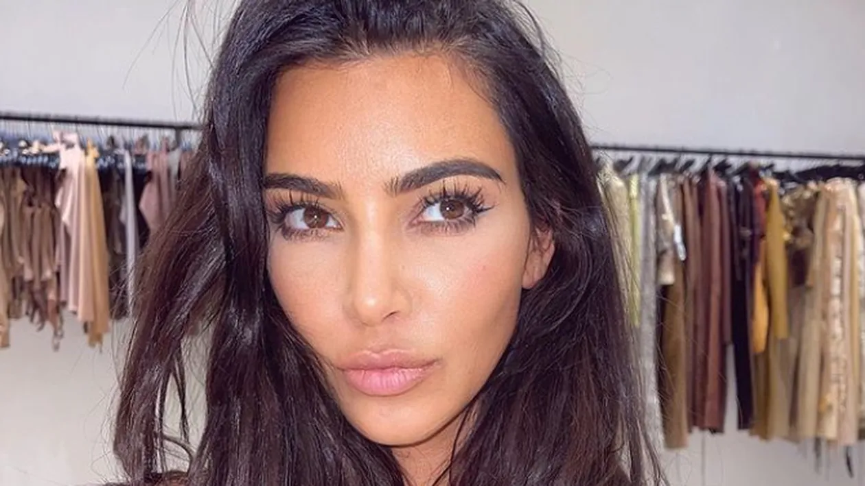 Kim Kardashian a lăsat la vedere mai mult decât ar fi trebuit! Detaliul intim care a stârnit revoltă pe internet: ”Dumnezeule, ai milă”