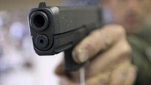 SOCANT! O romanca a fost UCISA de logodnicul ei italian! Intr-un acces de furie a scos pistolul si a tras de doua ori!
