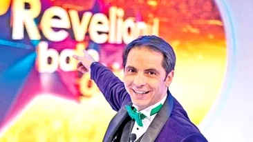 Imaginea care a devenit virală după revelionul lui Dan Negru! Prezentatorul a făcut haz de necaz iar internauții au apreciat postarea