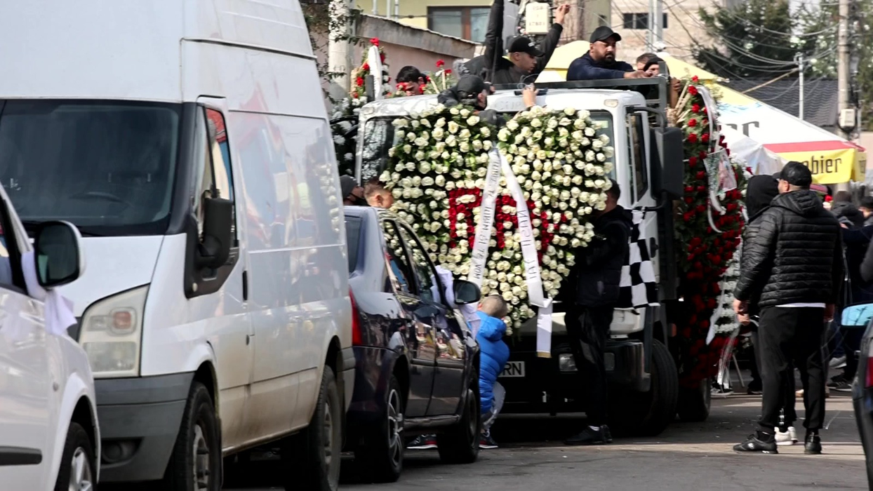 Pregătiri pentru înmormântarea victimelor tragediei din cartierul Andronache