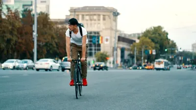 Secretul angajaților sănătoși: câți kilometri fac zilnic până la birou