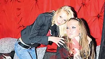 Mirela Balan se face de ras in anturaj