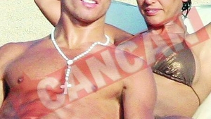 Lui Cristiano Ronaldo nu-i mai ajung pantalonii