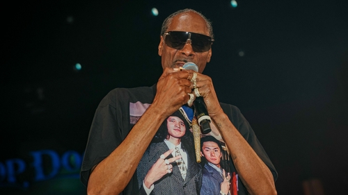 Snoop Dogg caută un degustător de înghețată. Salariul este de 10.000 de dolari pe lună și poți aplica și din România
