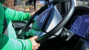 Un român a făcut aproximativ 300 de plinuri la TIR și nu a plătit niciodată, la benzinăriile din Belgia