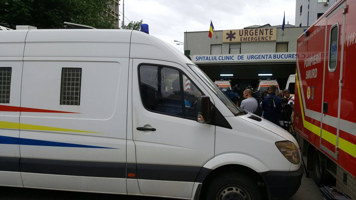 Imagini scandaloase cu fostul deputat! Boureanu, încătuşat după o bătaie cu agenţii de la ”Rutieră”… Avem ultimele informaţii! Politicianul este momentan la spital! Urmează să…