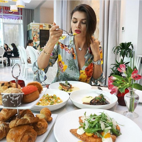 Ramona Gabor a petrecut în Dubai de ziua ei! Cum s-a răsfățat sărbătorita și ce mesaj i-a trimis sora ei, Monica Gabor
