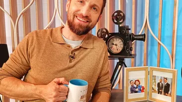 Dani Oțil, așa cum nu l-ai văzut niciodată. Matinalul de la Antena 1, îmbrăcat în costum de balerină
