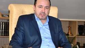UAU Cum încearcă să agaţe pe Facebook unul dintre cei mai cunoscuţi politicieni din România! Gagica l-a dat în primire