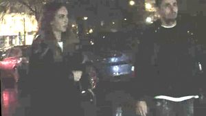 Ex-ul Ginei Pistol investeşte în "sentimente". Fiul milionarului i-a luat lui "iubi" un Porsche nou