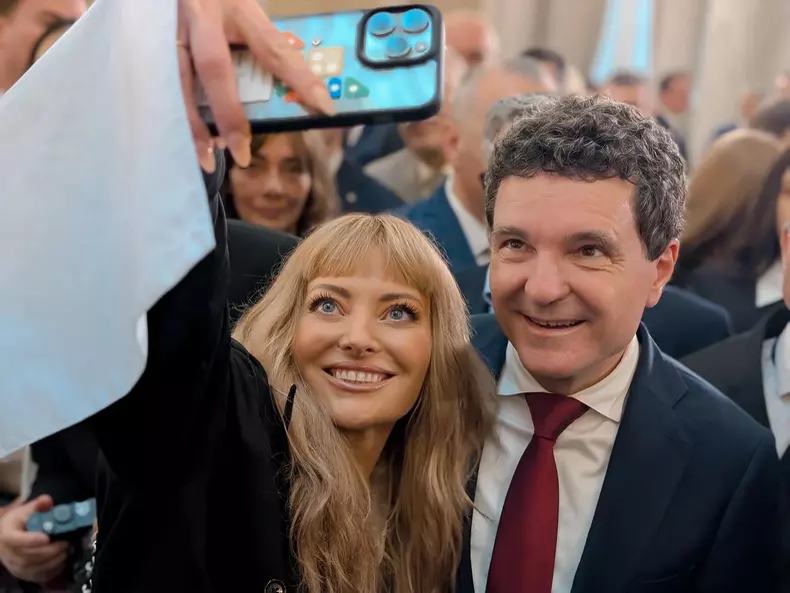 Reacția Deliei Matache după ce a fost pusă la zid pentru gestul făcut la învestirea lui Nicușor Dan. A spus-o fără ocolișuri: ”Hai să exemplificăm”