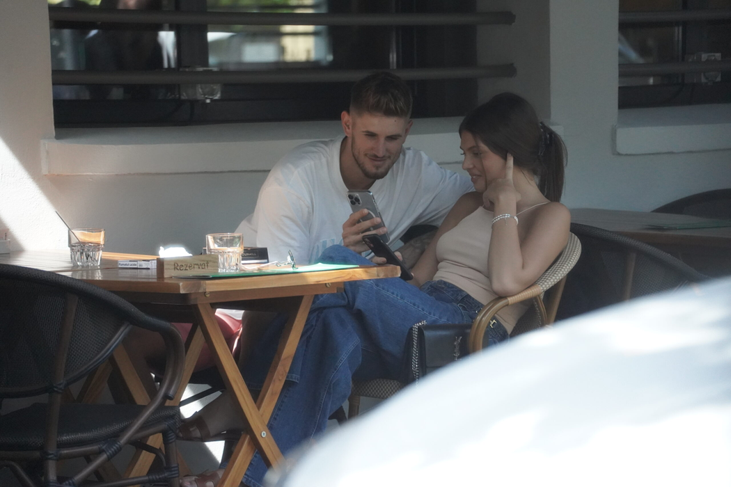 Alex Delea și Elena Chiriac au petrecut momente agreabile în doi / (Sursa: CANCAN.RO)
