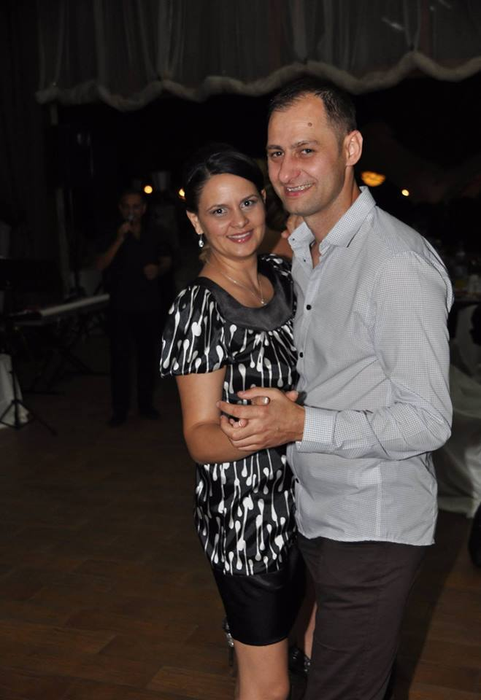 Fiul cântăreţei, Mugurel, alături de soţie